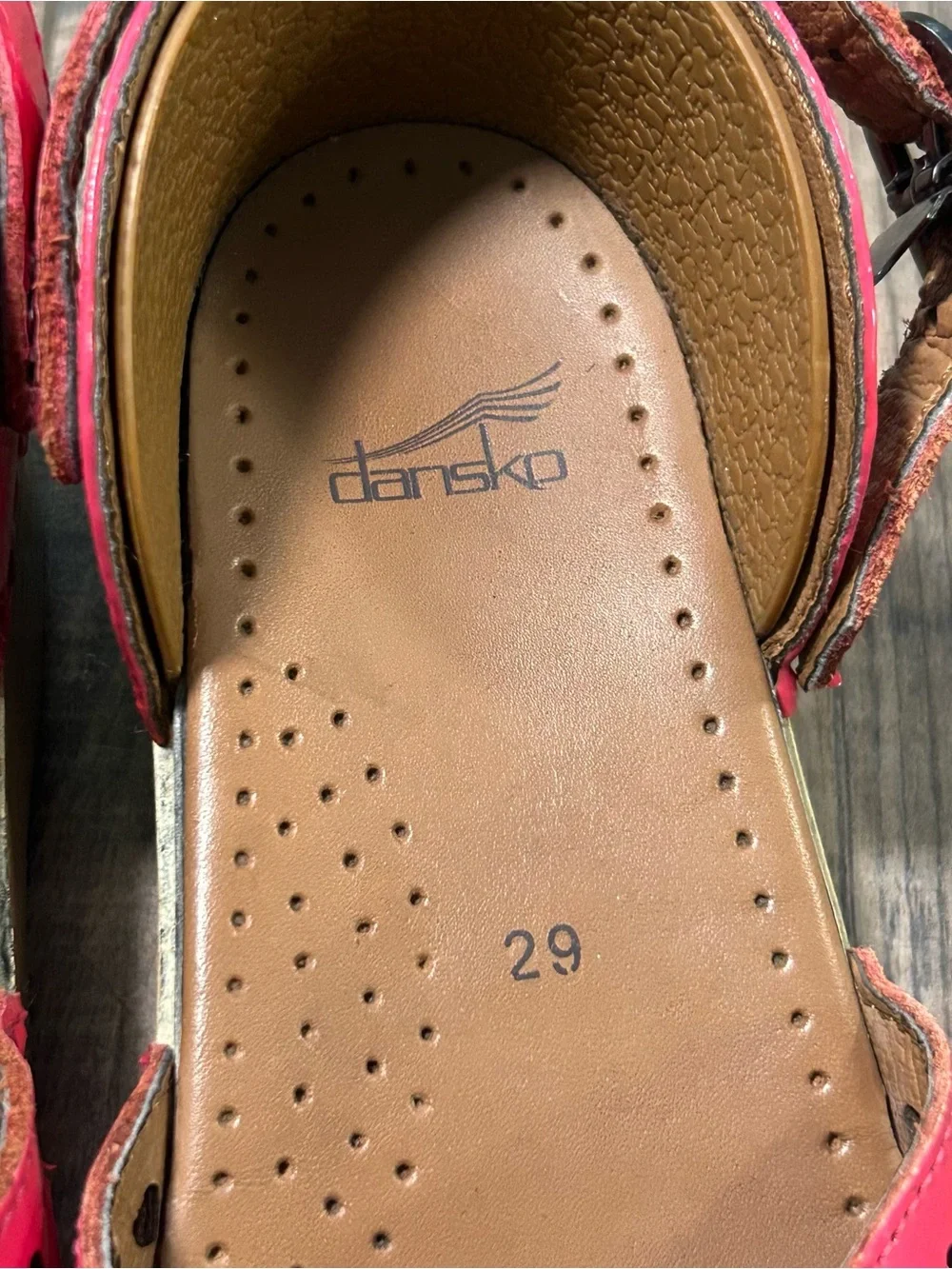 Dansko Clogs Pink Patent Leather Summer Kawaii Dress Shoes kids sz 29 US sz 11.5